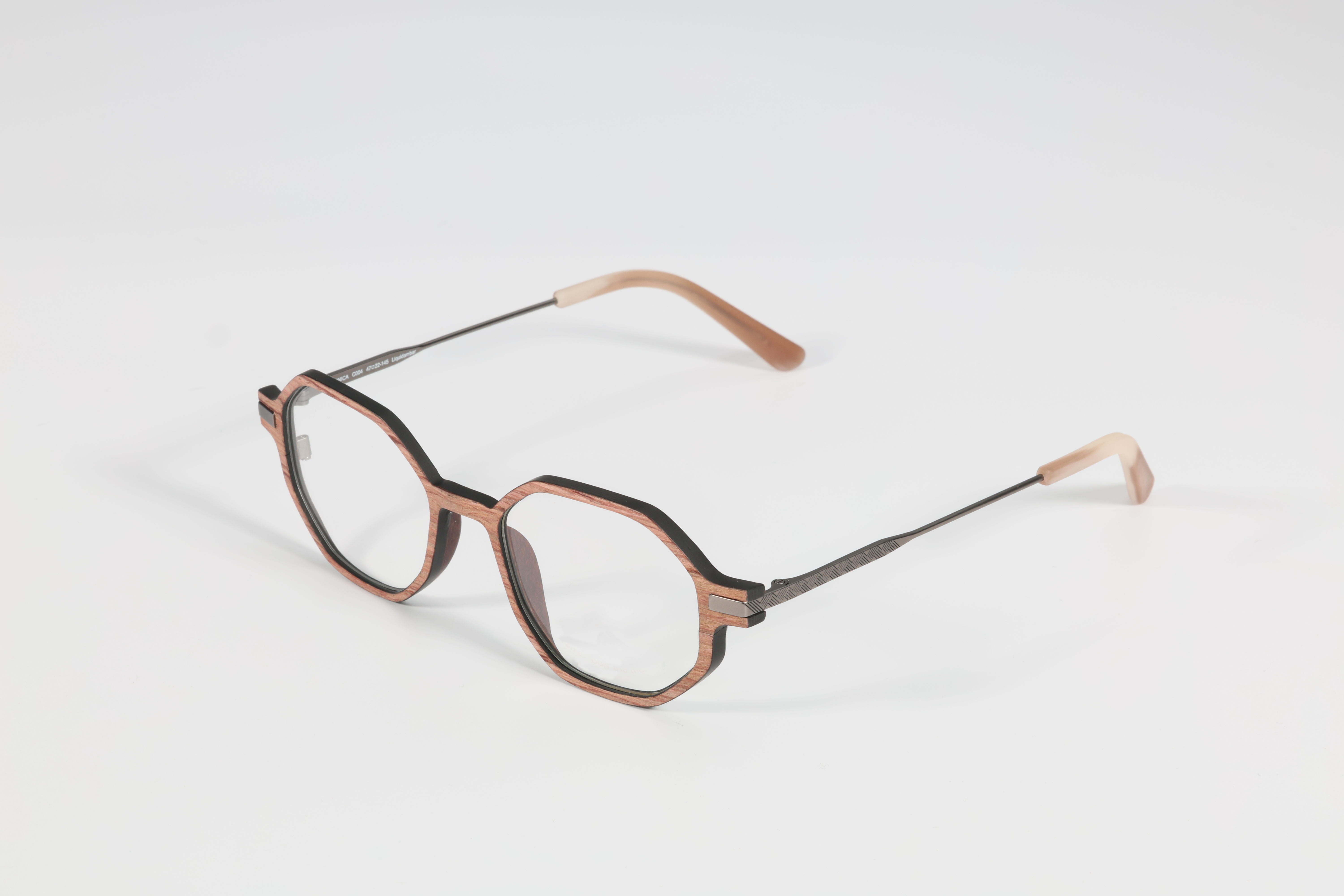 Lunettes de vue en bois de liquidambar - Collection JANV 2024 MUTRIKUC04