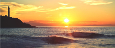 Lunettes en bois à la conquête du pays basque : VENT D’OUEST CAFÉ X MOU COMPANY